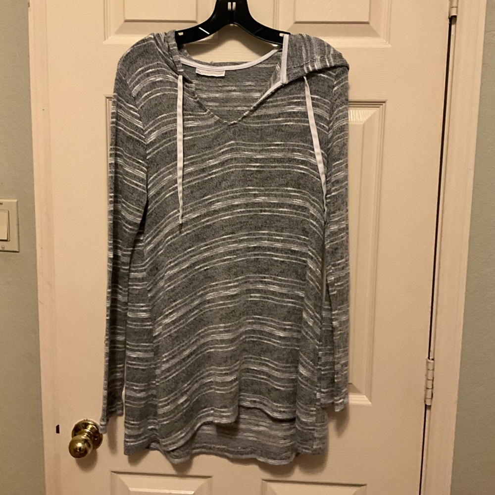 LA BLANCA Gray Stripped Hooded Top